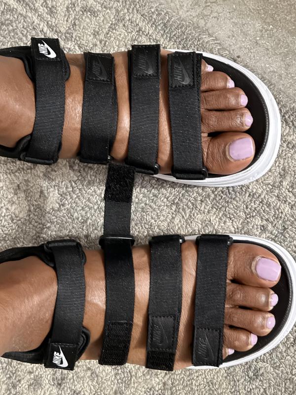 Customer photo for "Uneven straps"