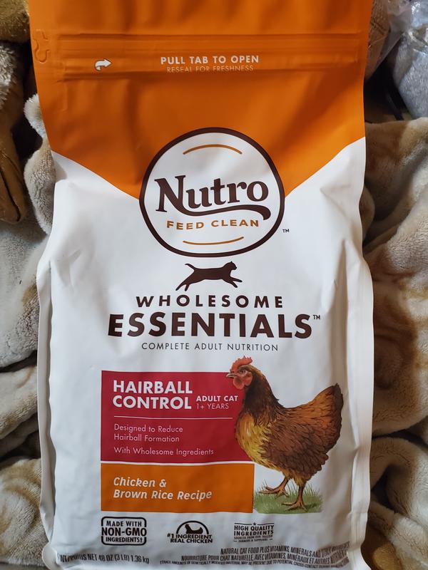 Nutro wholesome 2024 essentials hairball control