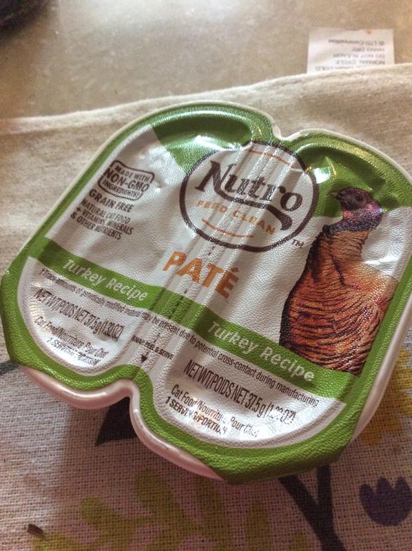 Nutro turkey cat food online