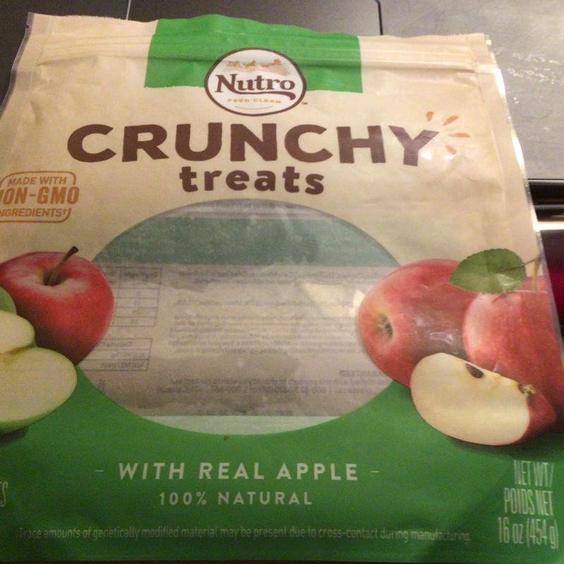 Nutro crunchy discount treats apple