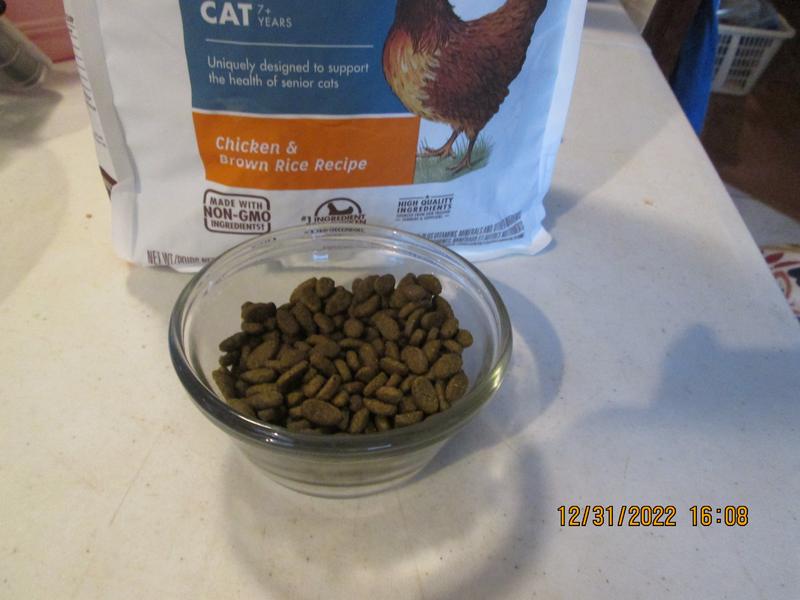 Nutro indoor senior cat hotsell food reviews