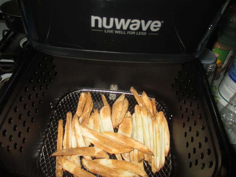 NuWave Brio 10 qt. Digital Air Fryer Black 37101 - Best Buy