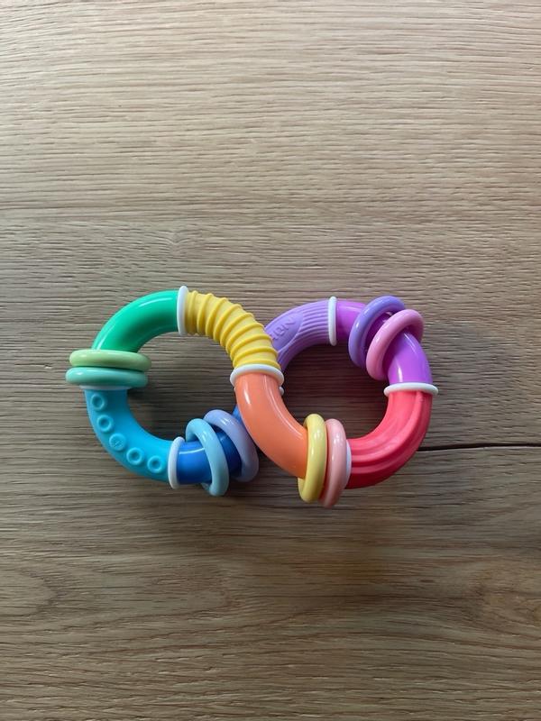 Twista Rattle Teether Toy – Nuby