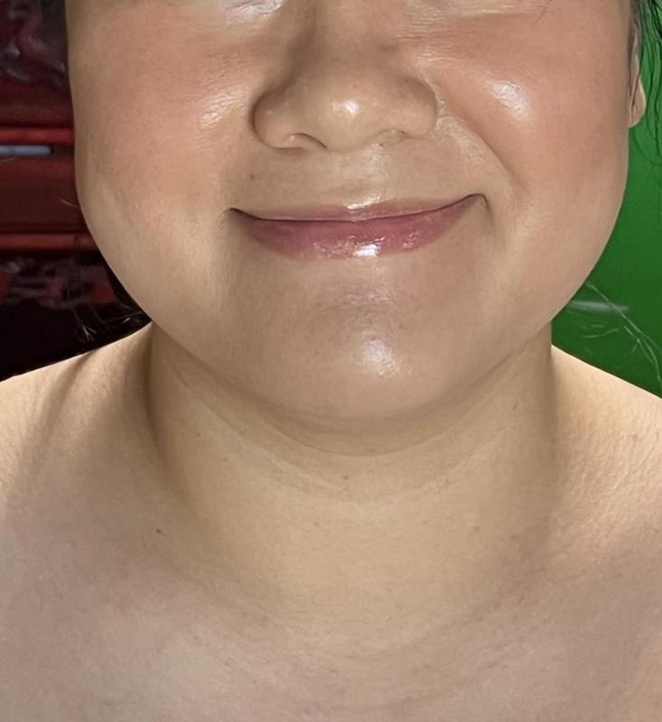 Here is the shade Sunkissed in natural lighting