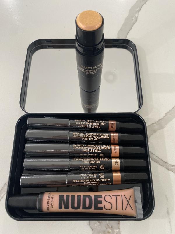Nudes festival palette