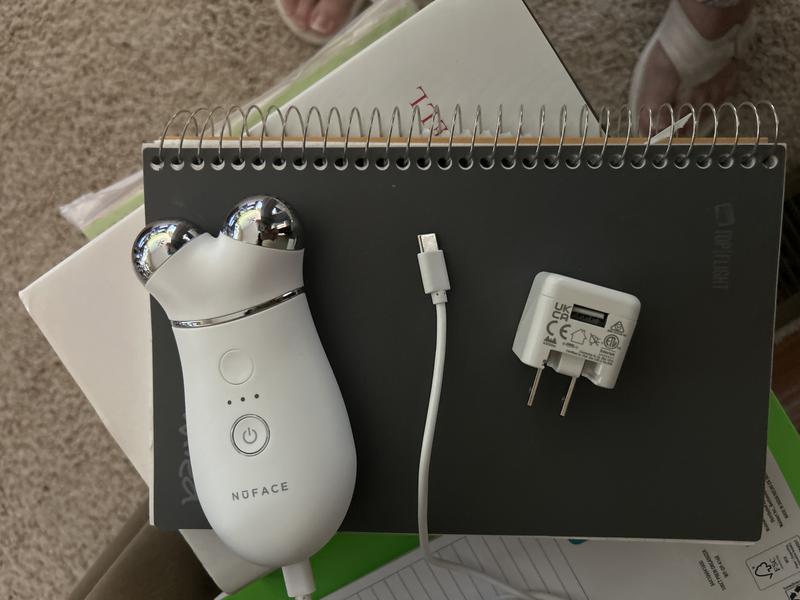 NUFACE® 5V USB Wall Plug Adapter Unit | NuFACE