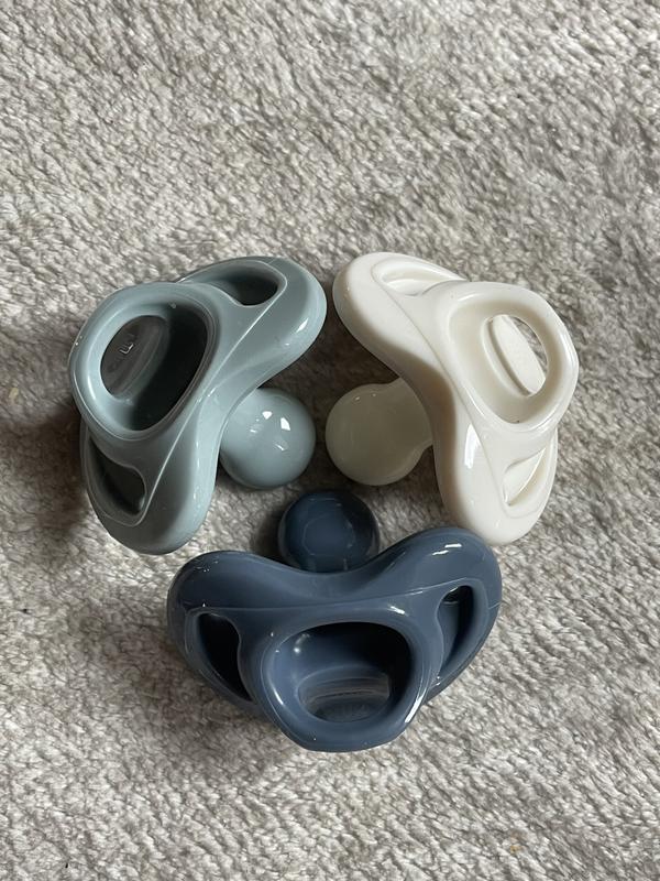 LOT of 4 MAM Perfect Silicone Pacifiers : blue,pink green 0-6 Months w/case  - Simpson Advanced Chiropractic & Medical Center