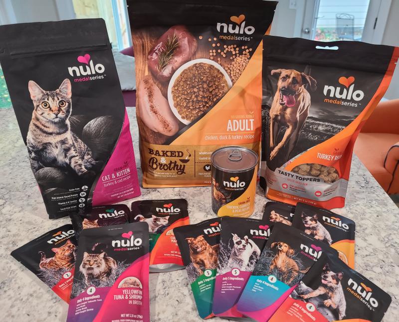 Nulo medal series cat and store kitten food