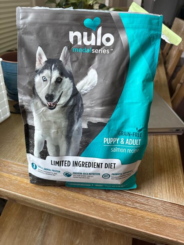 MedalSeries High-Protein Kibble Limited Ingredient Diet Salmon