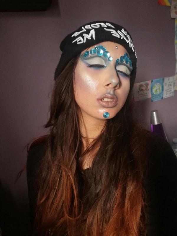 nyx a bit jelly highlighter