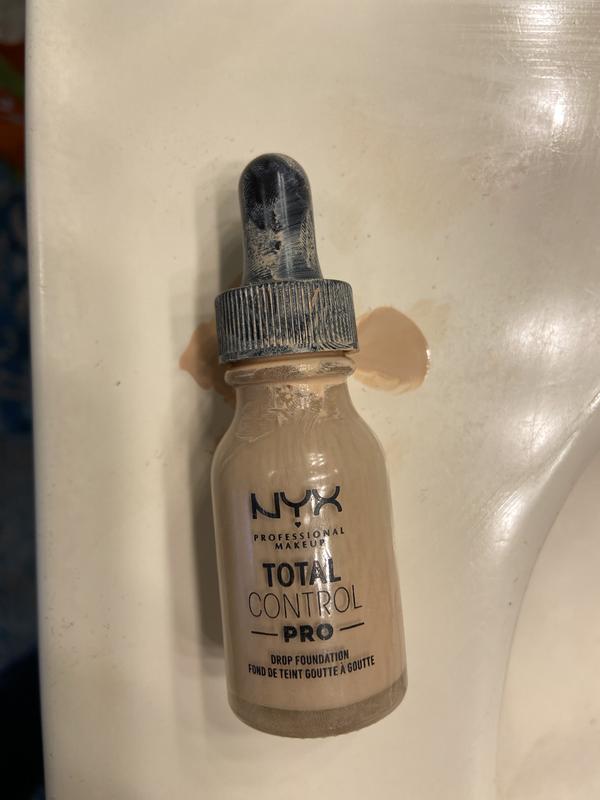 This is how much it leaks when it’s completely closed.