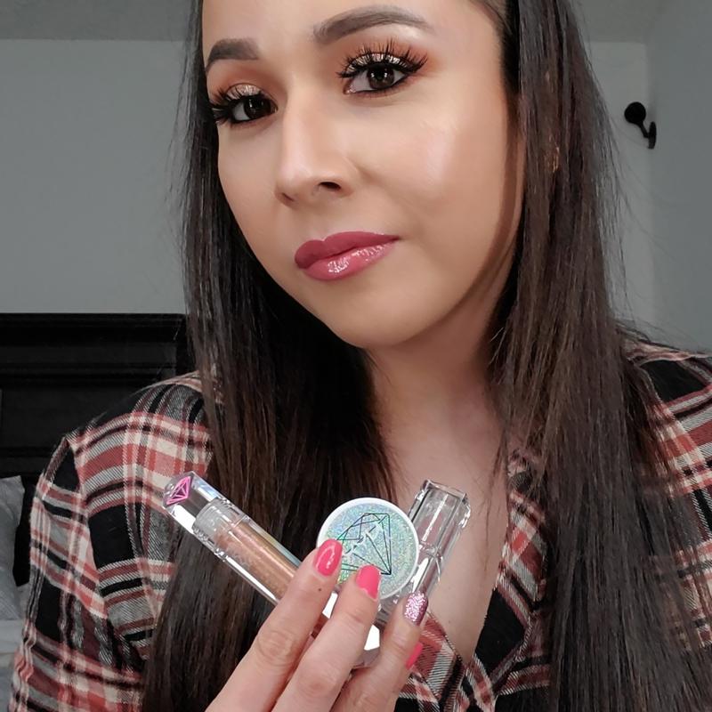 nyx diamonds and ice highlighter
