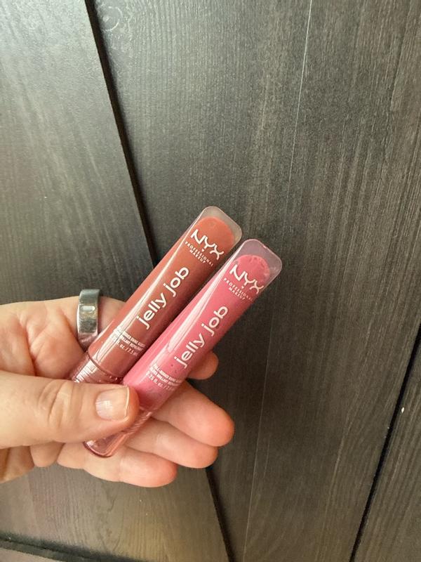 Customer carousel item 3.