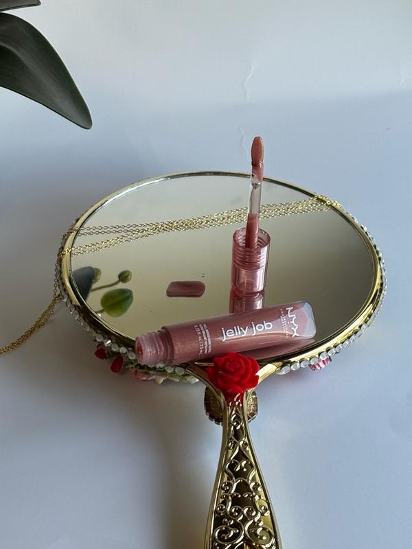 Customer carousel item 2.