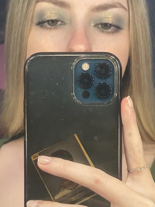 Customer carousel item 3.