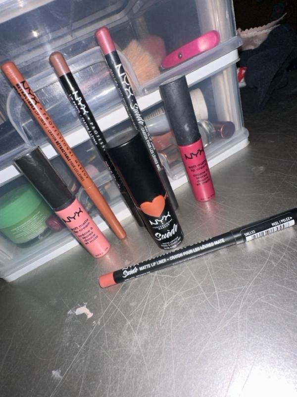 Customer carousel item 12.