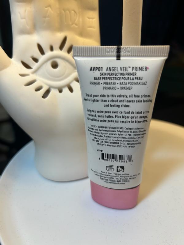 Customer carousel item 3.