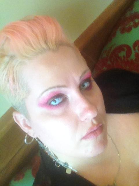 Ghoulish Fashion Make Up for a Paranormal Conference in Tyler Tx. #ToursofTyler #ThePinkPitBull