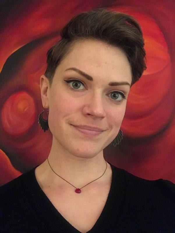 Black. I also have deep purple and teal for getting extra fancy.