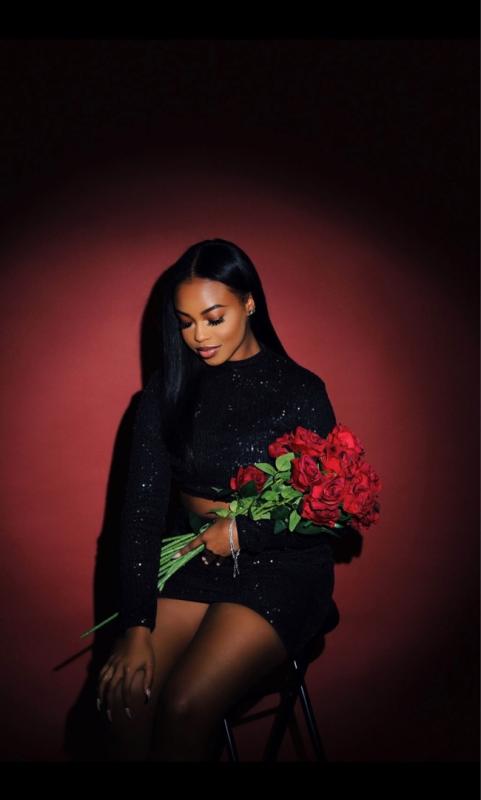 Customer carousel item 6.