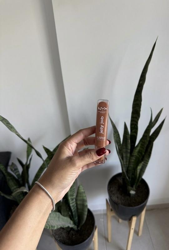 Customer carousel item 5.