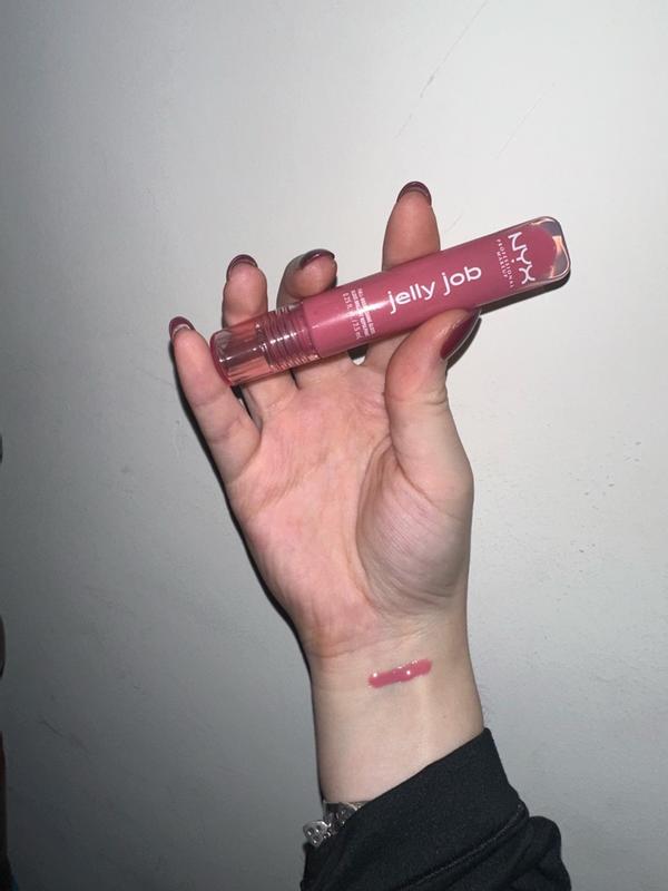 Customer carousel item 12.