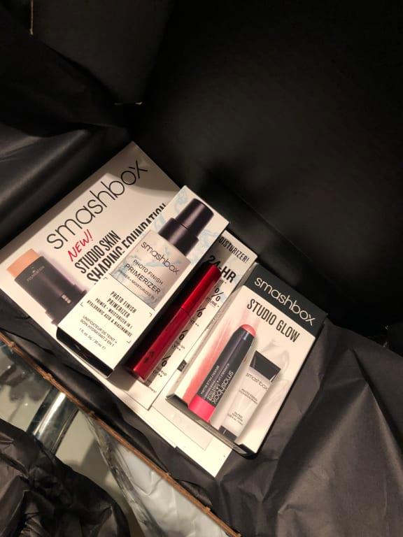 Was delivered within 3 day and got complimentary samples! Packages is adorable