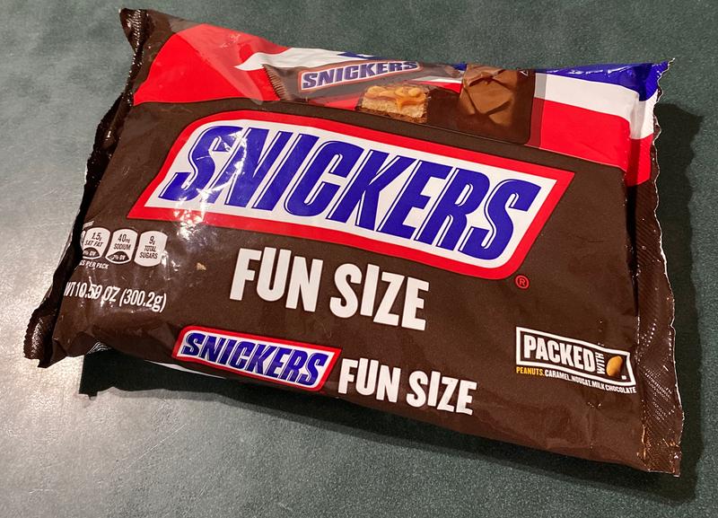 Snickers Fun Size Chocolate Candy Bars, 6 pk/3.4 oz - Dillons Food Stores