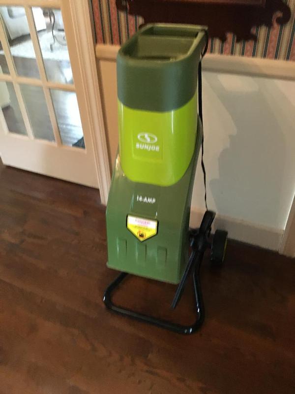 Sun Joe 1.5 in. D Electric Single-Cycle Wood Chipper Shredder