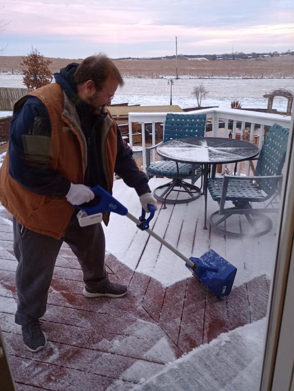 1" frozen rain & snow easily removed