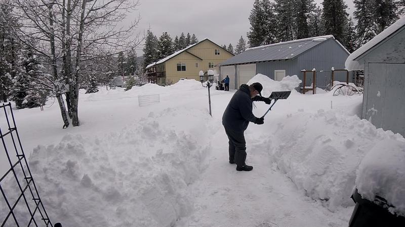 snow just flies off the shovel!!!!