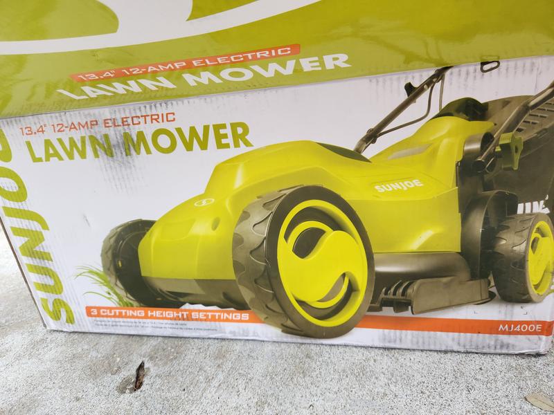 Restored Sun Joe MJ400E 12-Amp 13-Inch Electric Lawn Mower w/ Grass  Collection Bag (Refurbished) 