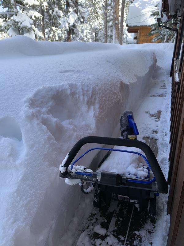 5 feet of snow on the deck