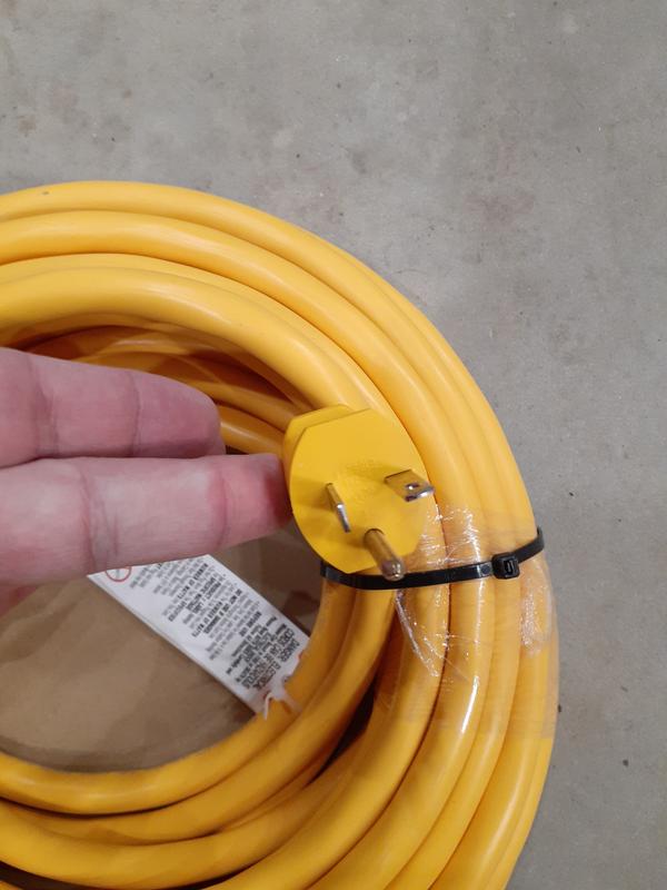 Southwire 10/3 50' SJTOW Yellow Extension Cord 5-20 P/R w Southwire 10/3 50' SJTOW Yellow Extension Cord 5-20 P/R w