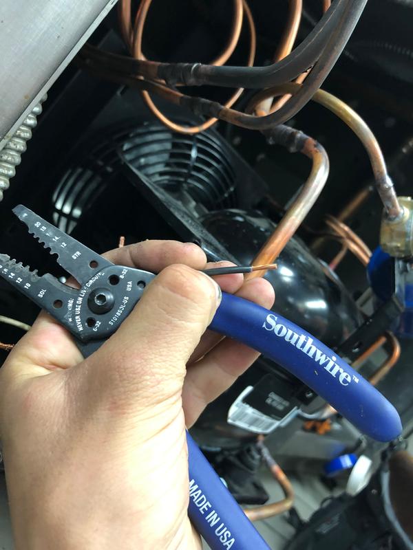 Southwire Wire Cutter/Stripper, 10-18 Awg Solid, 12-20 Awg Stranded ...