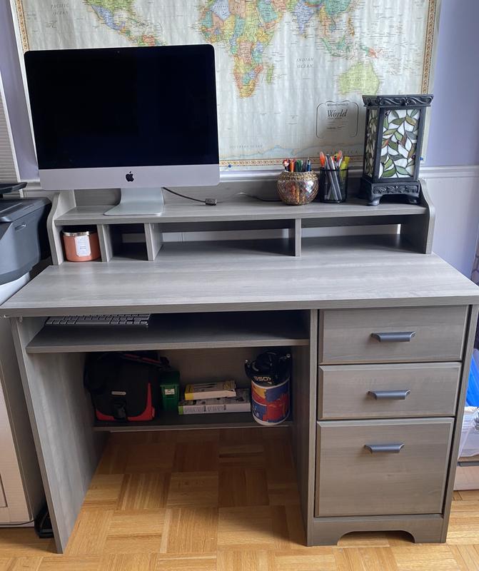 Versa computer desk with outlet hutch