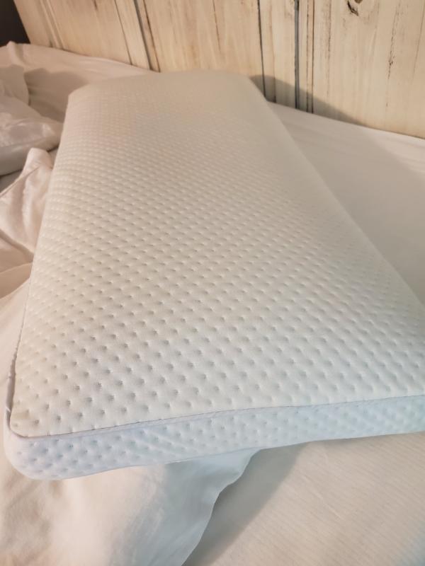 Sensorpedic Luxury Extraordinaire Gusseted Memory Foam Pillow With Ventilated Icool Technology King Size White Bedding Linen Home Urbytus Com