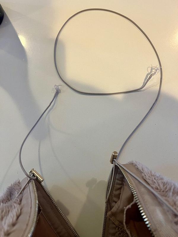 Customer photo for "waist tie already broke"