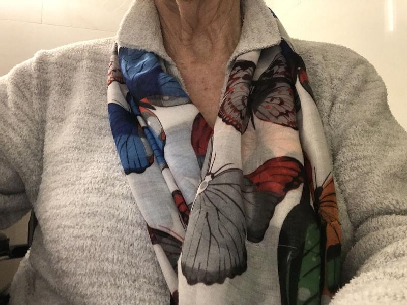 Review Thumbnail Image 0 353936984