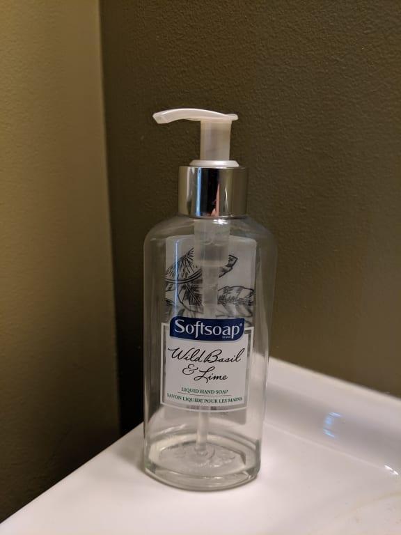 The older bottle style was more attractive.