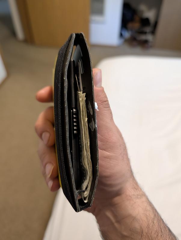 Inside my wallet 😍