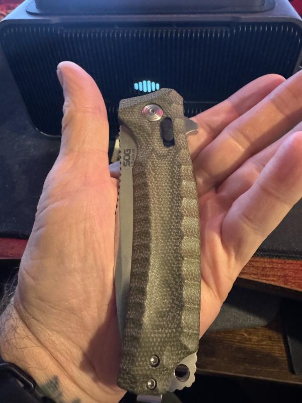 I love the Micarta handle.