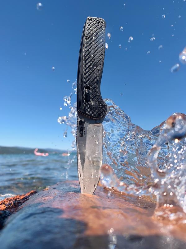 I take this knife everywhere and pretty much use it everyday and have never had an issue with it!