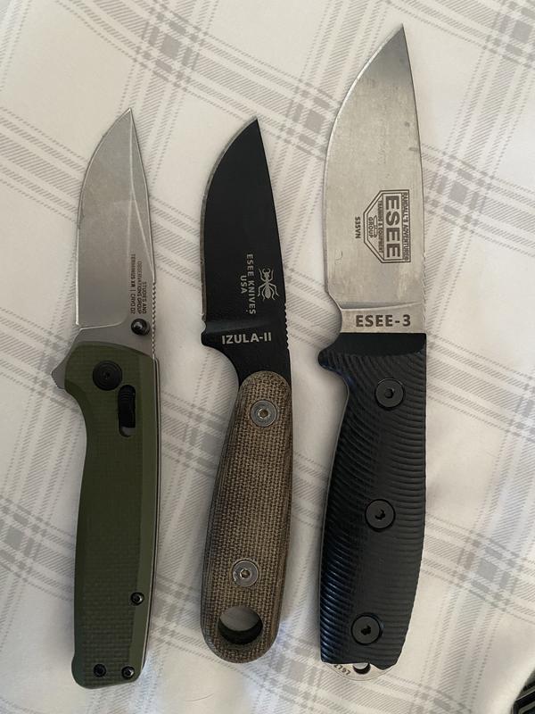 Size compared to Esee 3 and Izula II