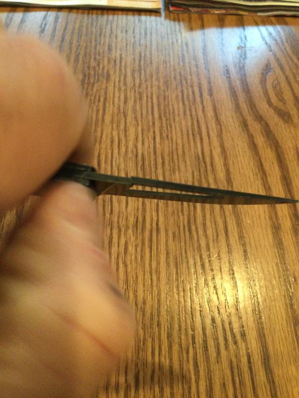 SOG CENTI I broken blade