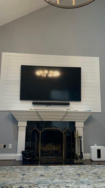 23' ceiling and it fills the room