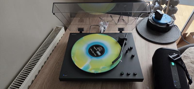 Customer carousel item 11.