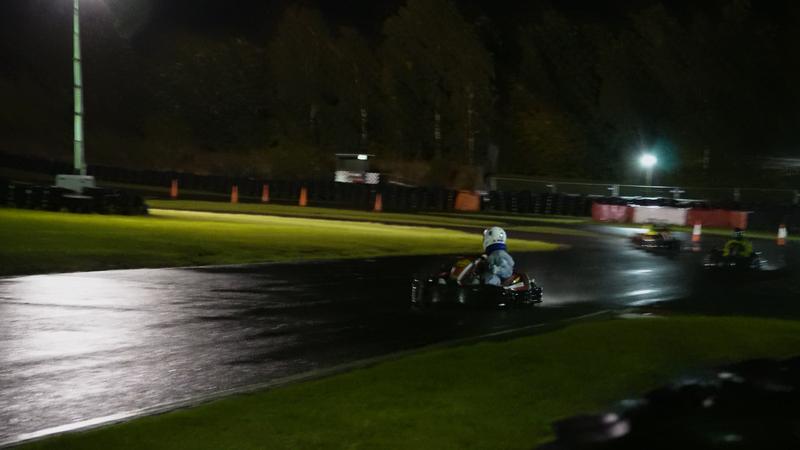 HIGH SPEED RACE PHOTO IN WET WEATHER