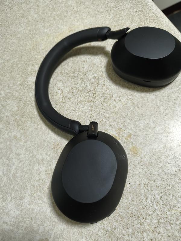 Customer carousel item 9.