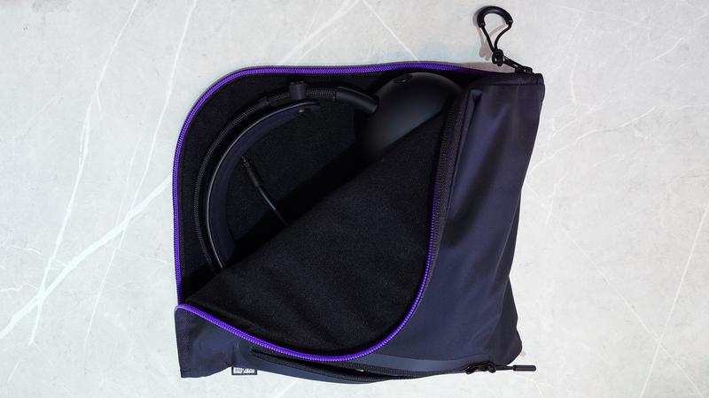 I do like the colour of the zip